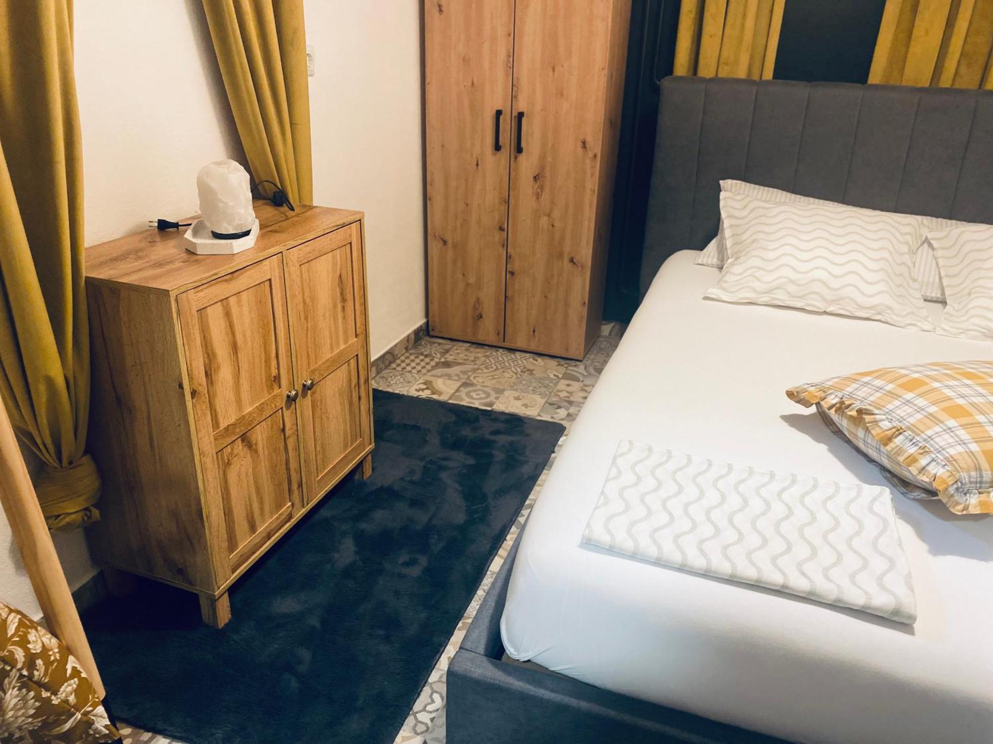 Rooms & Apartment Zala Airport Shuttle Option Cerklje na Gorenjskem Luaran gambar